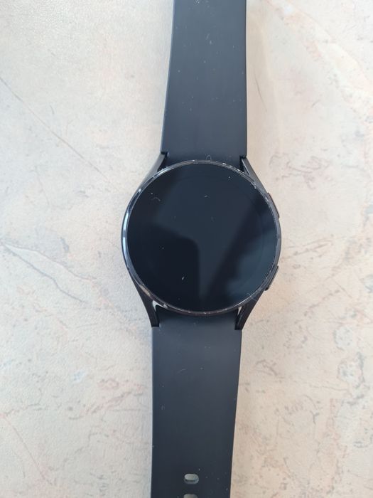 Продам samsung galaxy wath 4 40mm black, + портативна подвійна зарядка