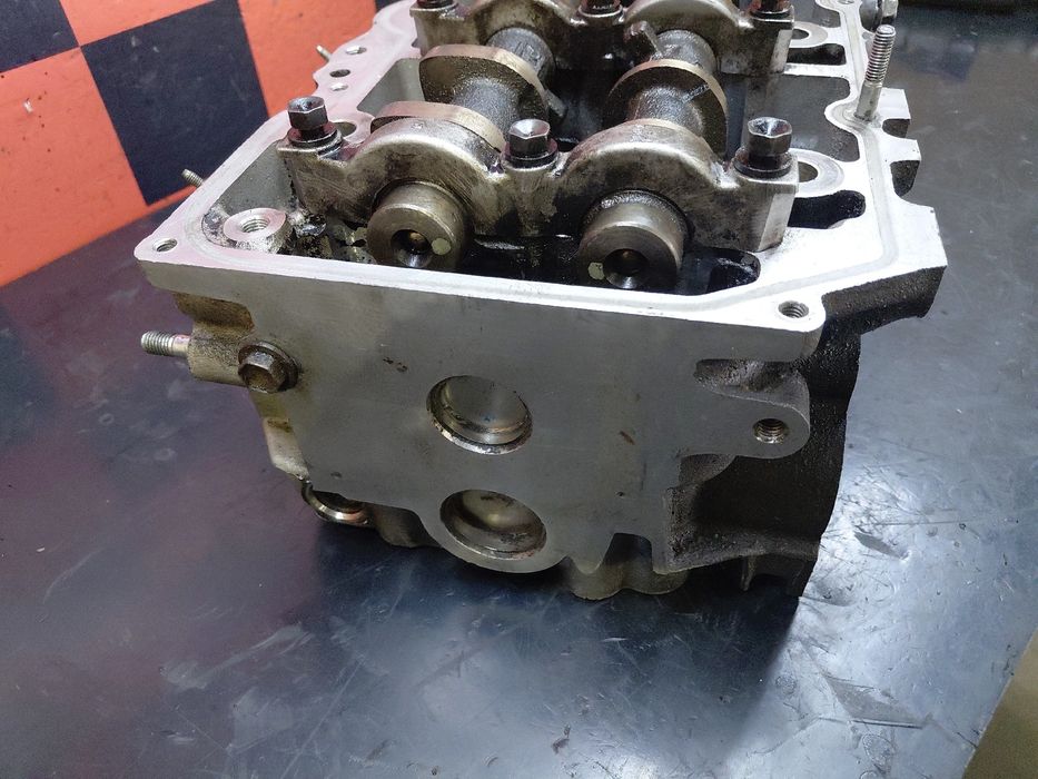 Colaça / cabeça do motor TOYOTA Dyna Chassis (KD_, LY_, _Y2_, _U3_, _U