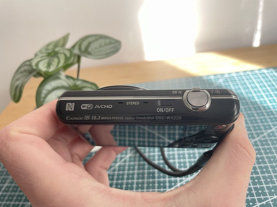 Sony CyberShot WX220