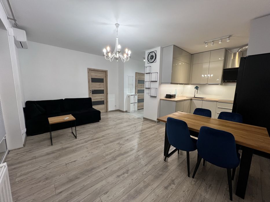 Mieszkanie 45 m² z klimatyzacją i miejscem garażowym – Warszawa Bemowo, ul. Dywizjonu 303
