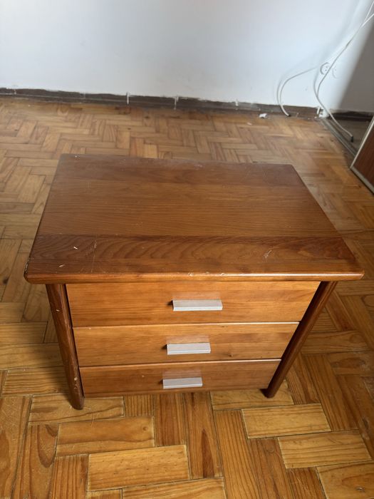 Mesa de Cabeceira
