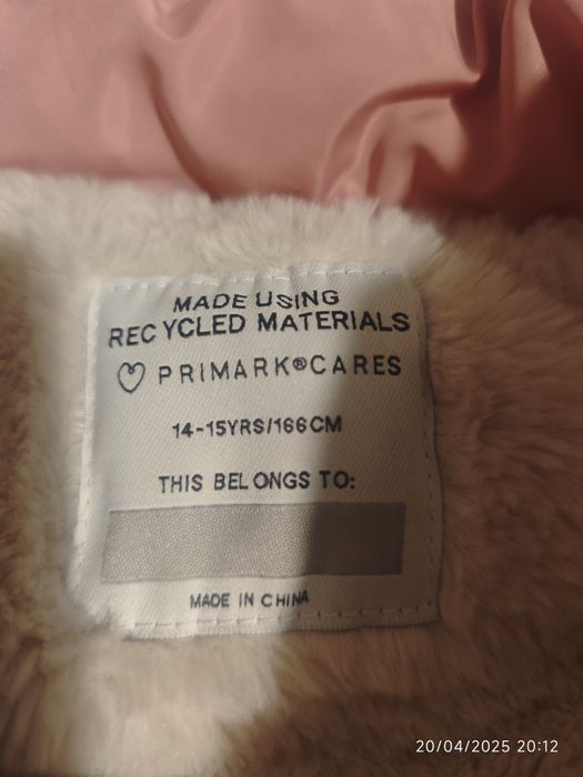 Blusão com capuz rosa