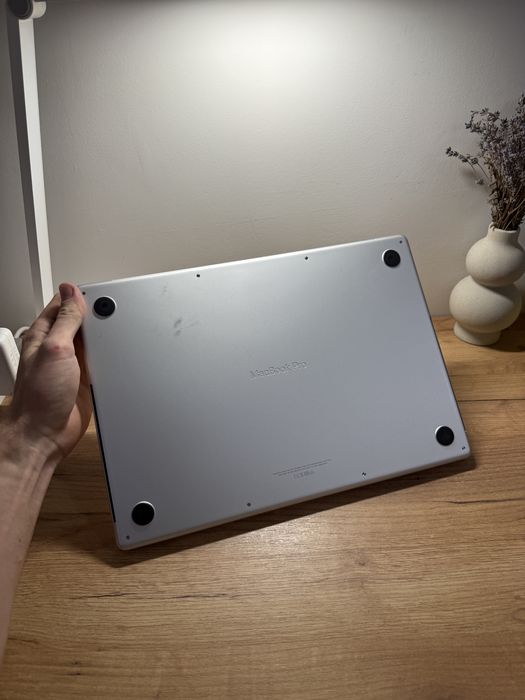 MacBook Pro 16’ 2021 32GB RAM 512GB Silver