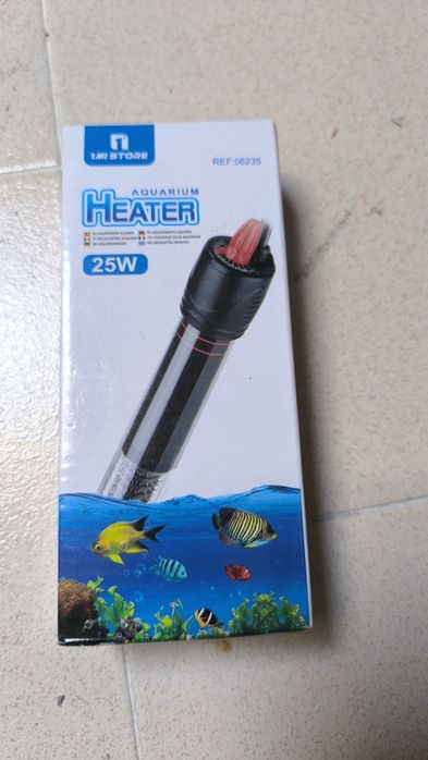 Aquário com utensílios