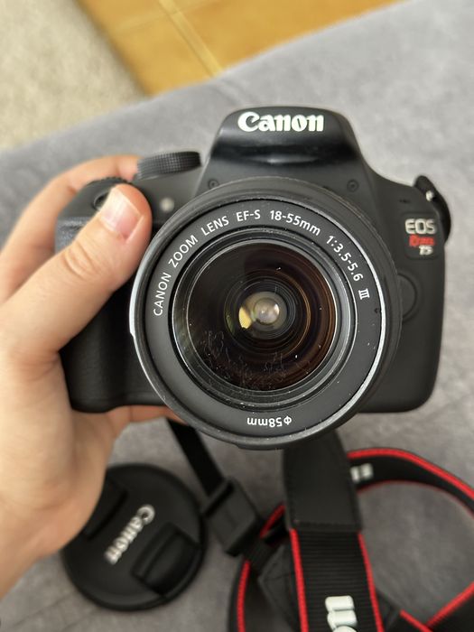 Canon EOS 1200D (Rebel T5) + Objetiva 18-55mm | Excelente Estado