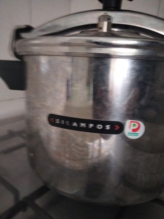 Panela de pressão Inox 8 litros