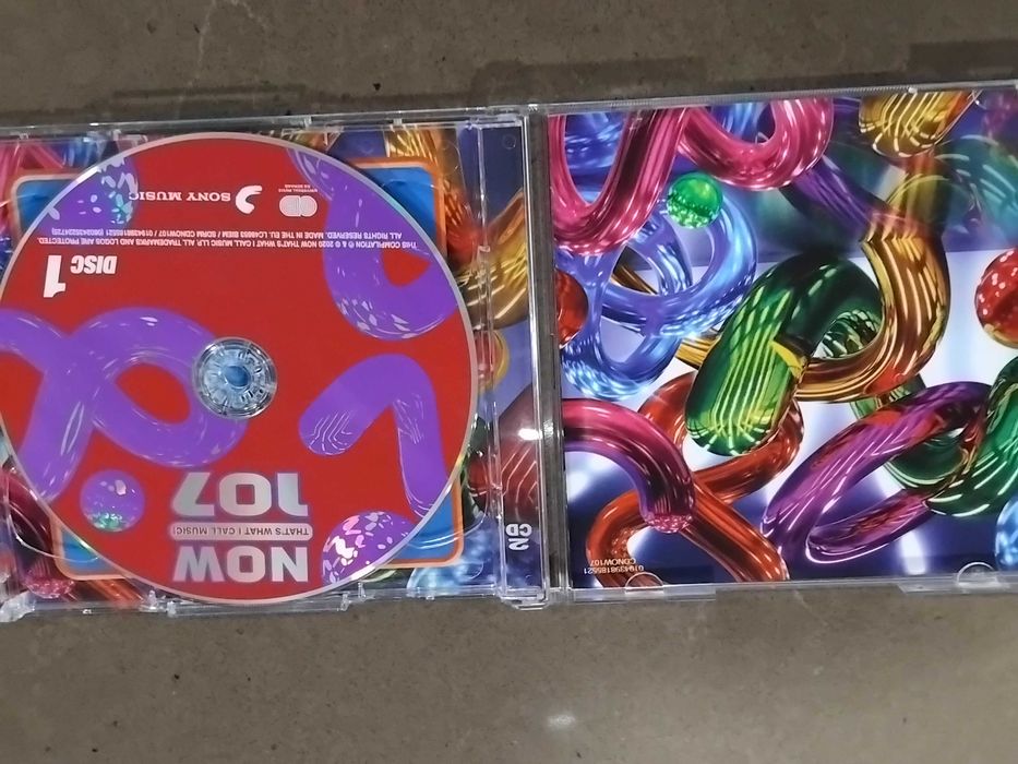 Vendo CD  duplo Now 107 novo
