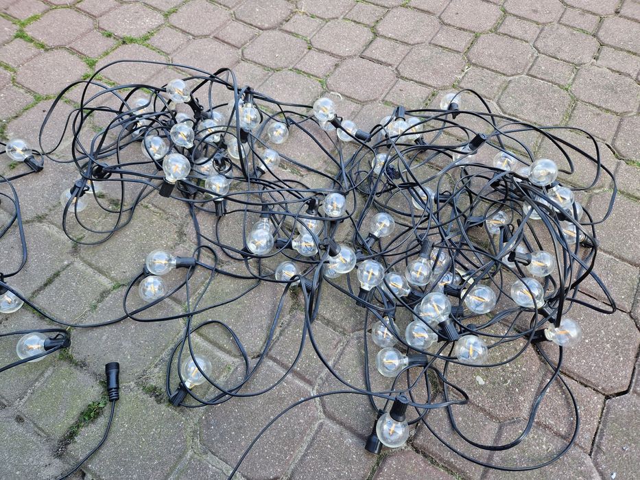 Lampki na taras do ogrodu