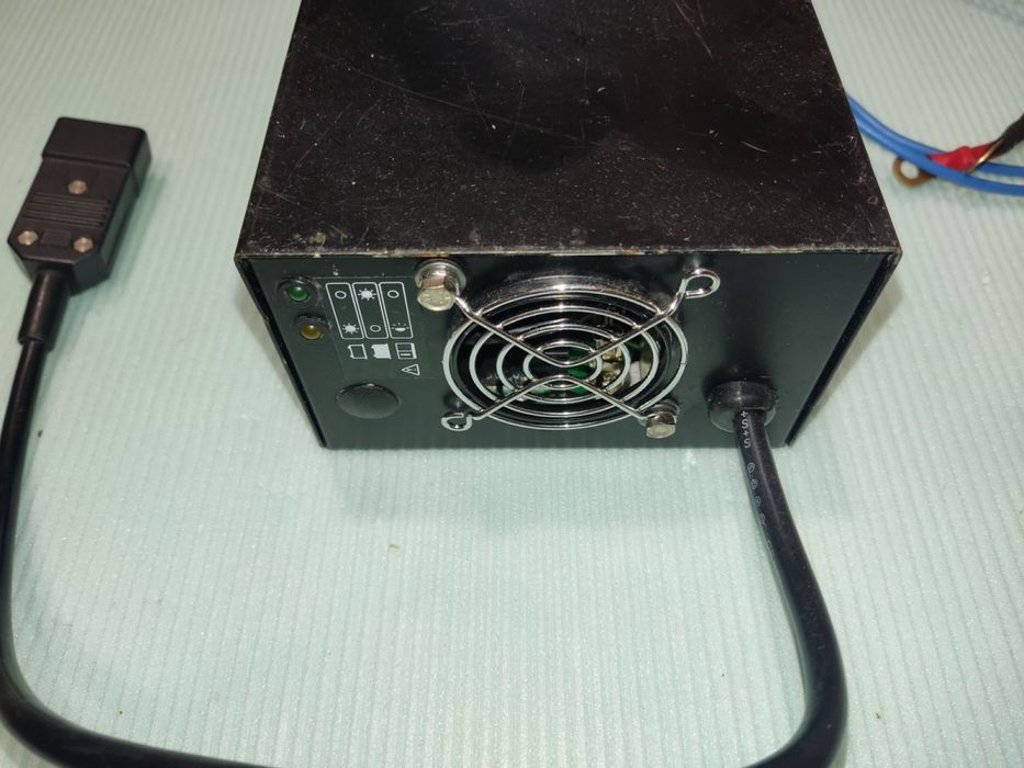 Зарядное  Karcher устройство для поломоечной машины Karcher