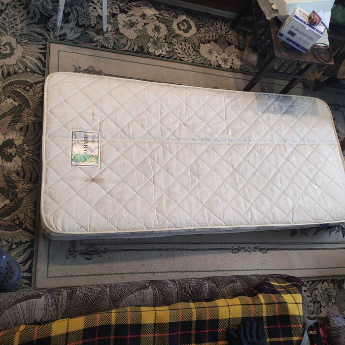 Матрац ортопедичний 80*190 висота 17 см бувший у використанні Matrolux