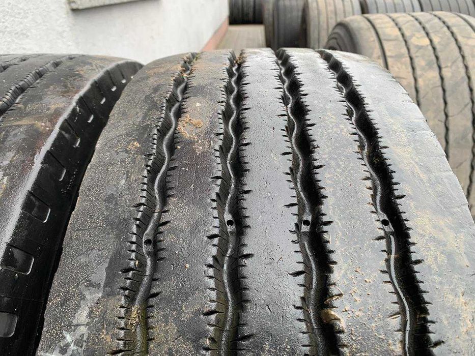 Opony używane ciężarowe przód 305/70R19.5 MICHELIN XZE2+ 10-13mm