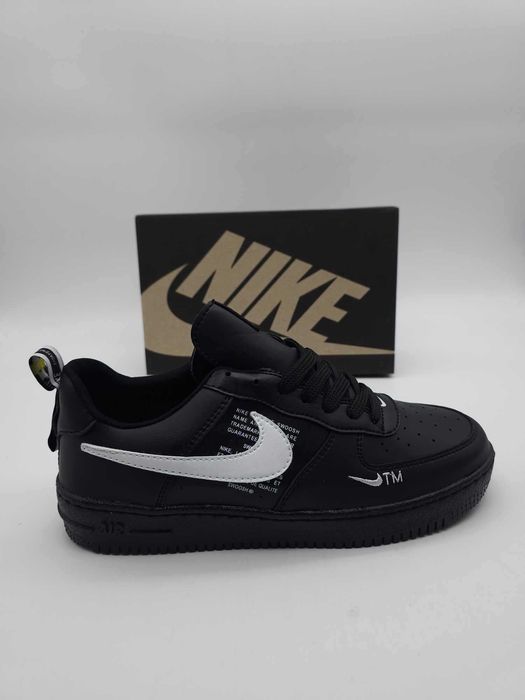 Ténis Nike Air Force brancos, unisexo