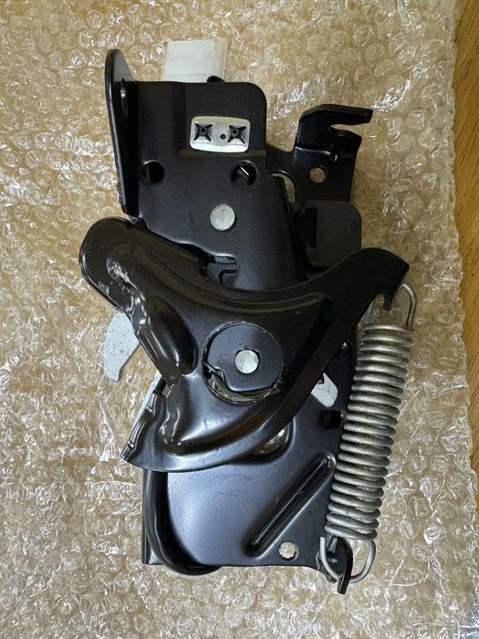 Zamek pokrywy silnika BMW SERIA 1 2 3 4