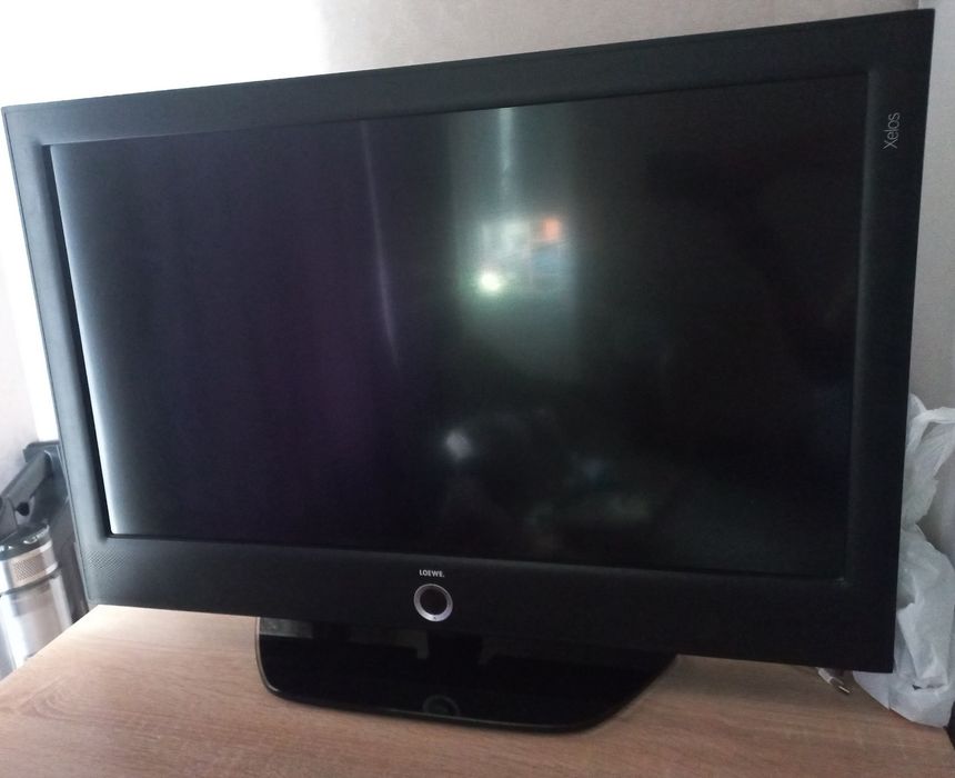 Телевізор LOEWE Xelos 32
