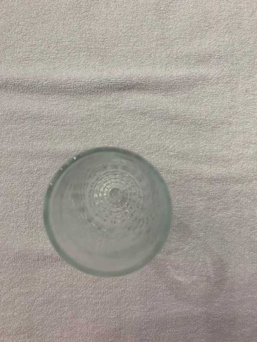 8 Champagne Glasses64738818530306123