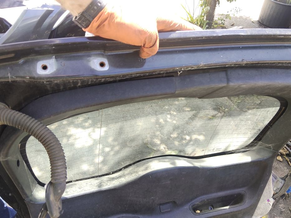 Vidro da mala e mala Volvo v40 de 2015