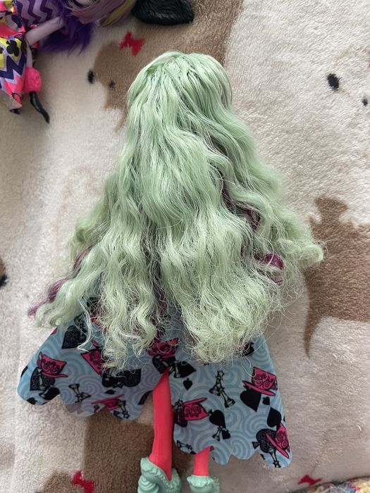 Лялька ever after high меделін