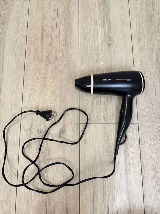 Фен Philips 1800W
