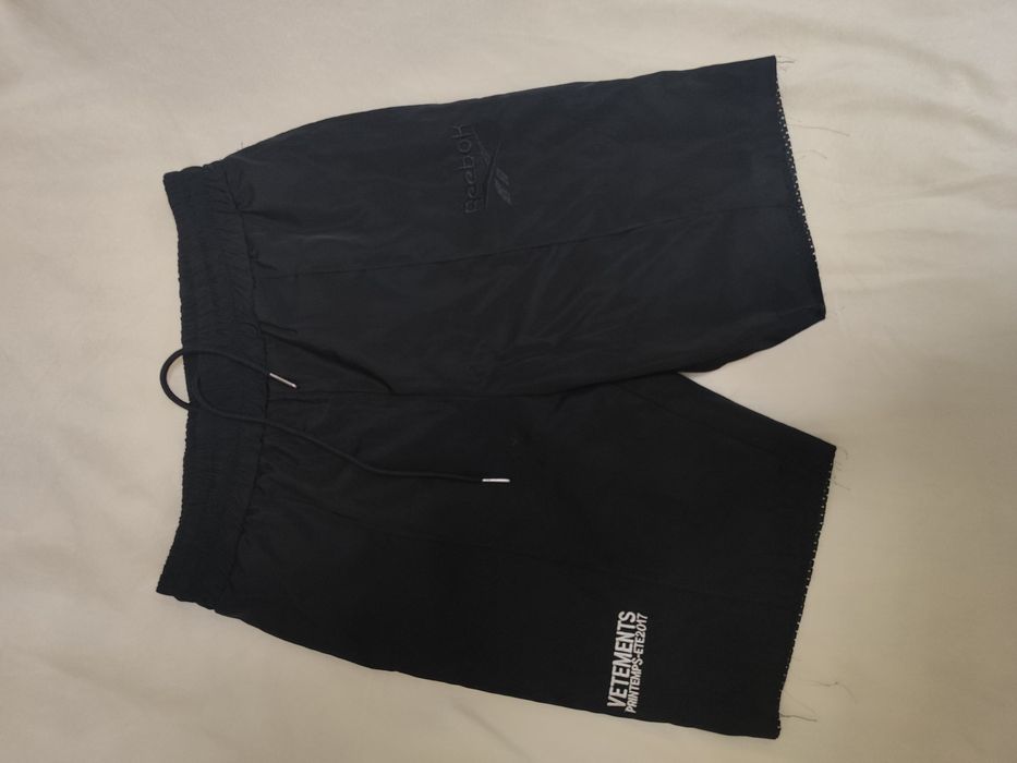 шорты Vetements x Reebok