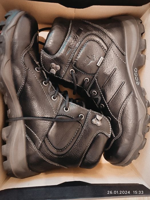 Продам зимние мужские ботинки ECCO