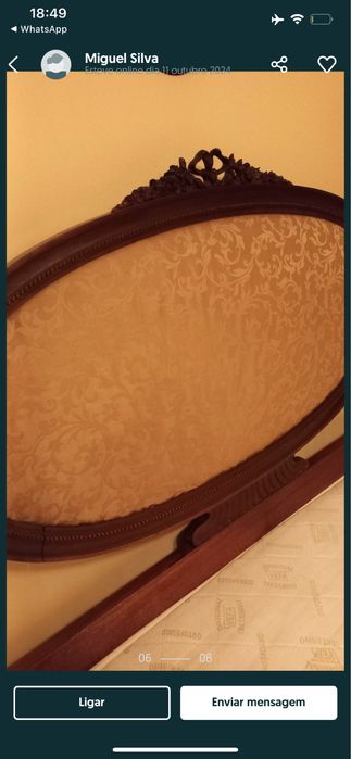 Cama com estrado e colchão