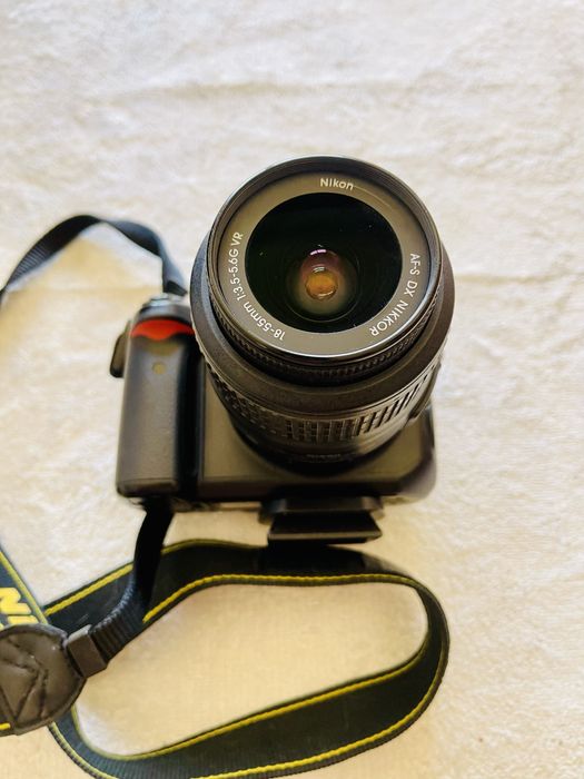 Nikon D5000 + 18–55 mm Lens64738741933186121