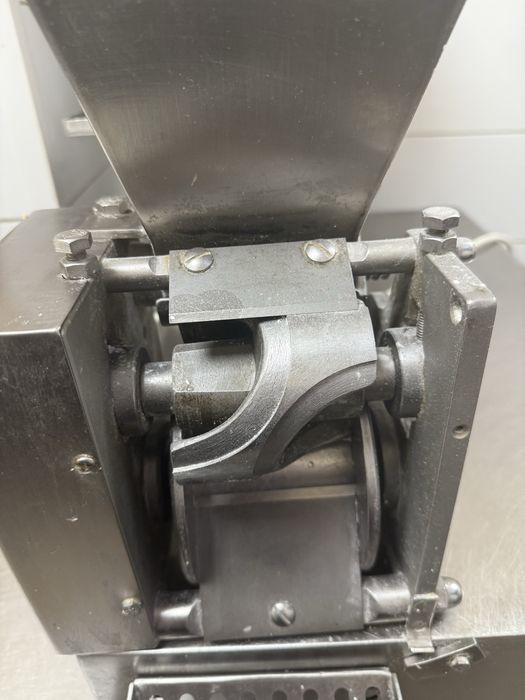 Pierogarka do produkcji pierogów