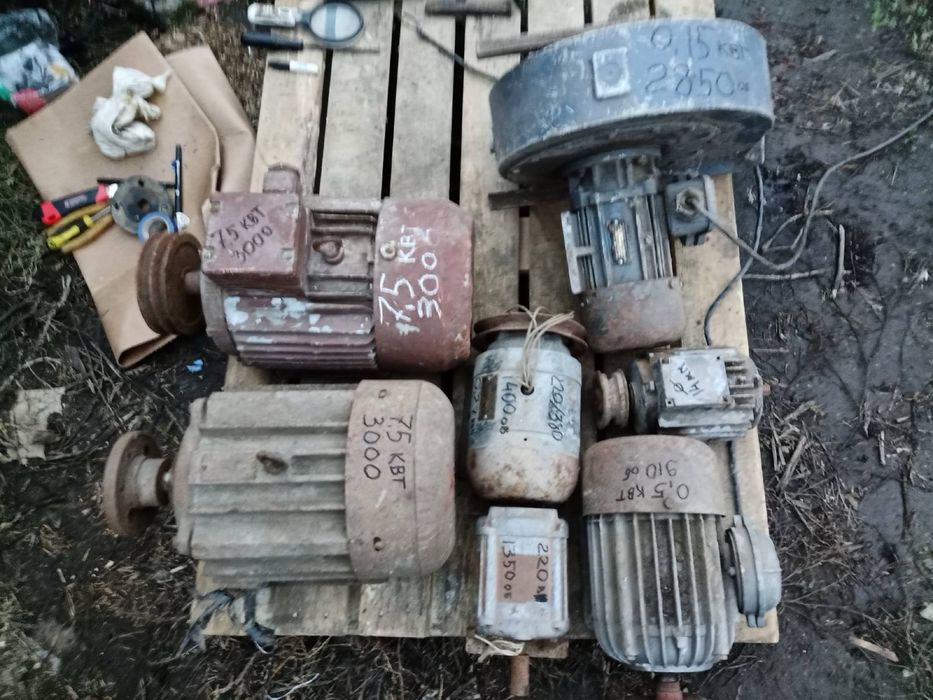 Продам електродвигуни