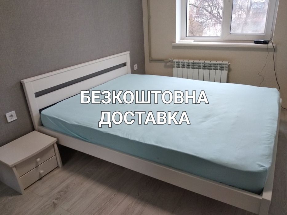 Ліжко двоспальне .матеріал дерево. Ліжко біле