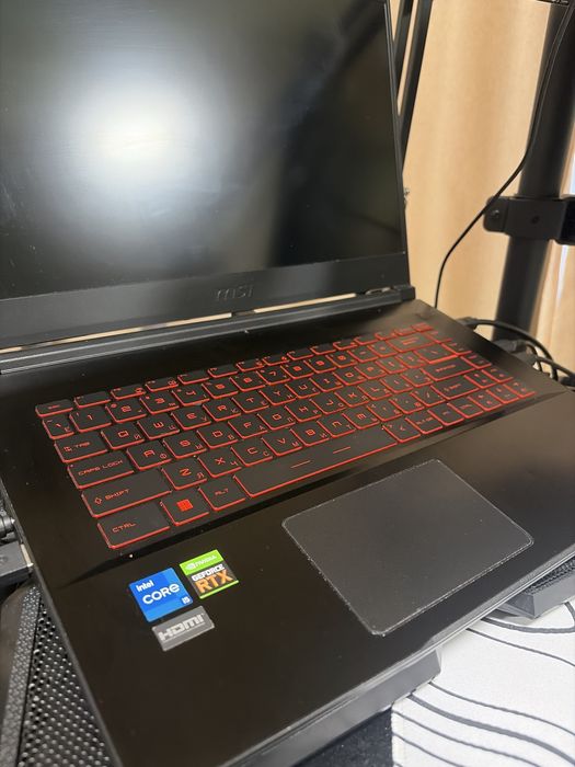 Ноутбук MSI GF63