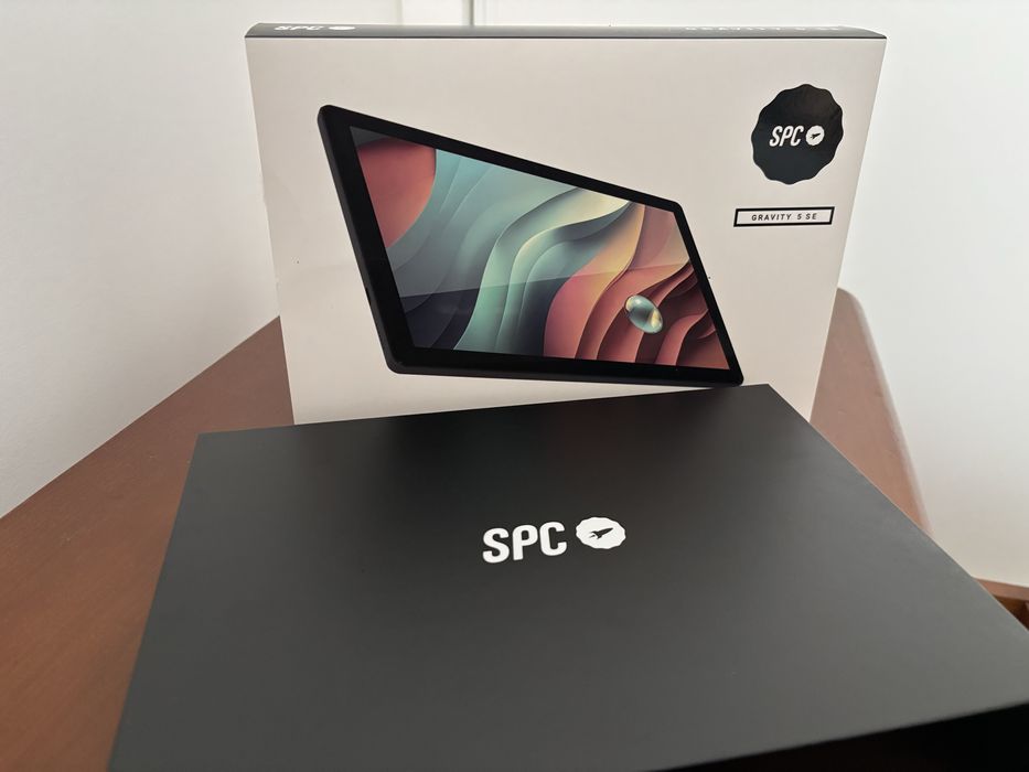 Vendo tablet Gravity CPS 5E em bom estado de funcionamento.