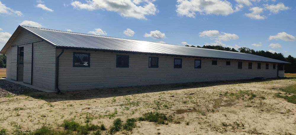 KOŃSTRUKCJE Stajnie dla koni