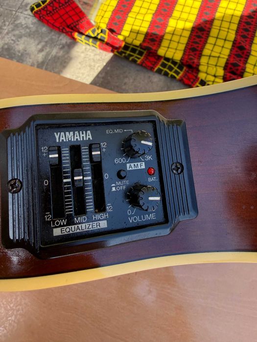 Viola Acústica Eletrificada Yamaha APX-6A