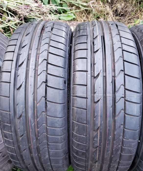 Летние шины 175/55R15 77V Brigestone Potenza RE050A.