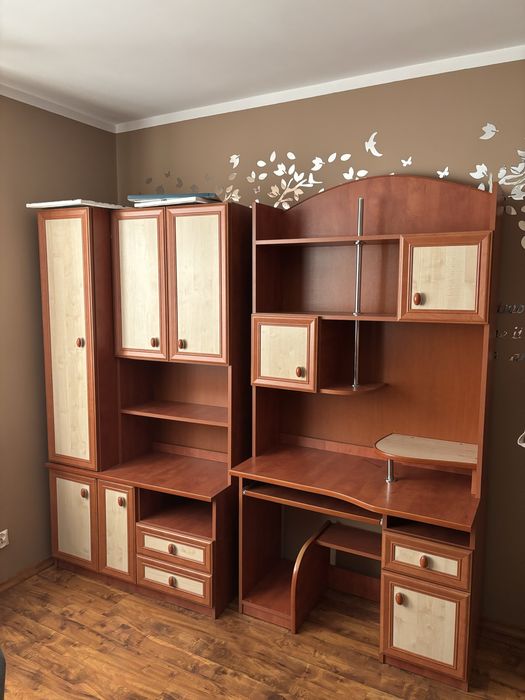 Komplet mebli pokojowych