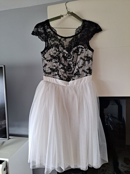 Sukienka koronkowo-tiulowa z Baronetki, rozmiar S/M