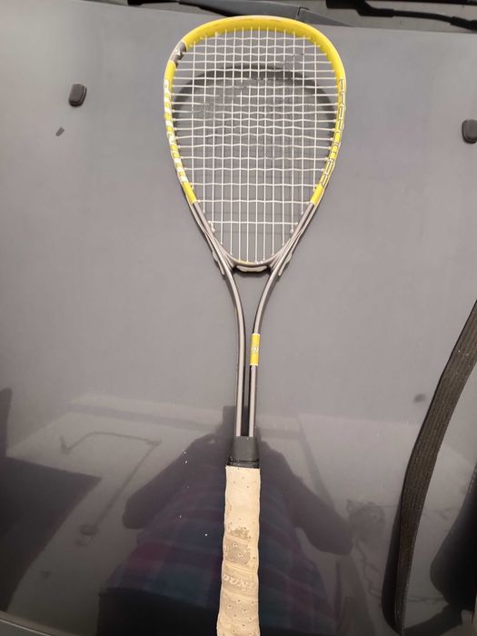 raquete ténis amarela