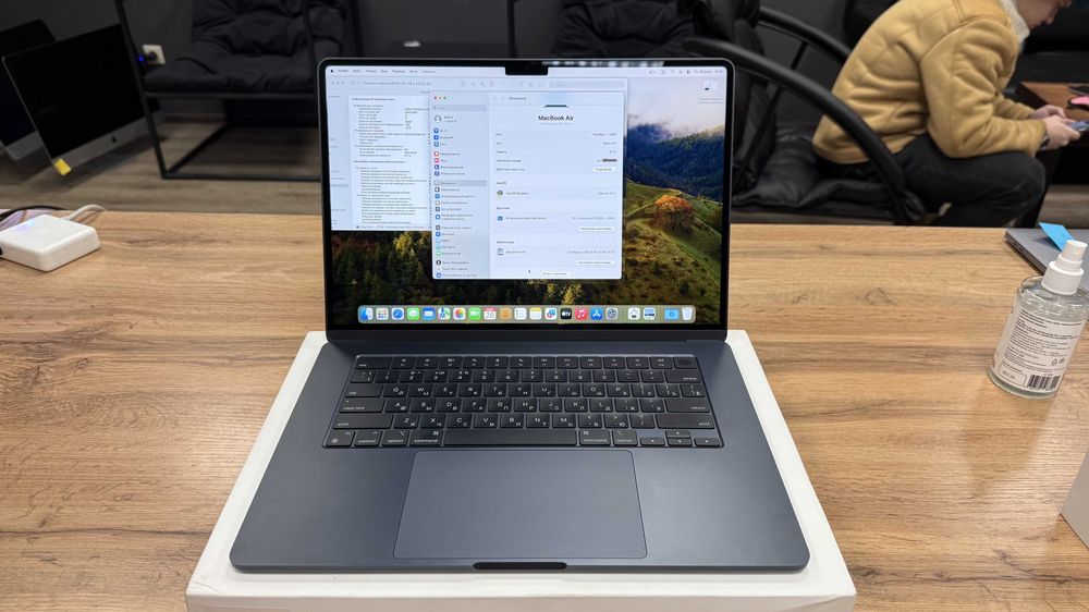 MacBook Air 15" M3 8GB/256GB Midnight 2024 (MRYU3)