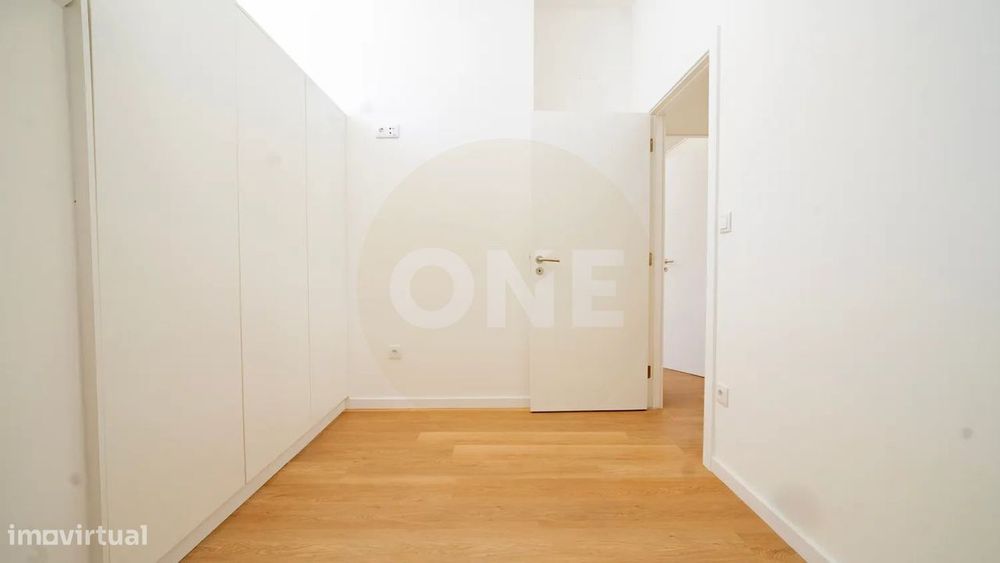 Apartamento T3 Remodelado, no bairro da Codivel, Odivelas