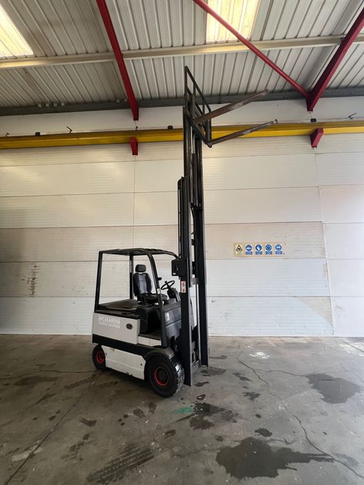 Empilhador FIAT Elétrico 3500kg 2011