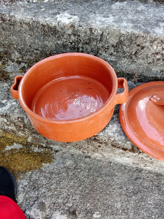 Tacho de barro. Antigo.64584840322306121