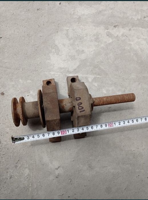 Продам вал под( фрезерный) станок или другие