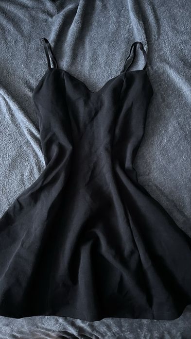 вечірнє коротке чорне плаття zara