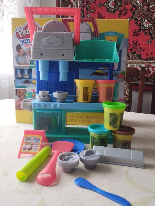 Набір для творчості Play-Doh Kitchen Creation. Ресторан шеф-кухаря
