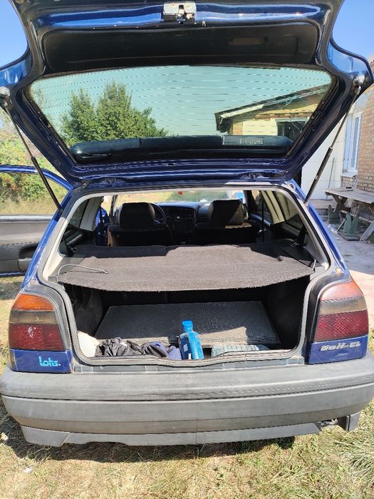 Volkswagen Golf 3 1994 рік 1.4 бензин