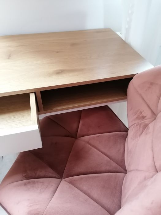 Biurko toaletka Jysk TANIO