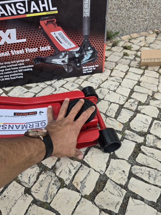 Macaco de 4 toneladas Hidraulico Baixo Perfil  novo