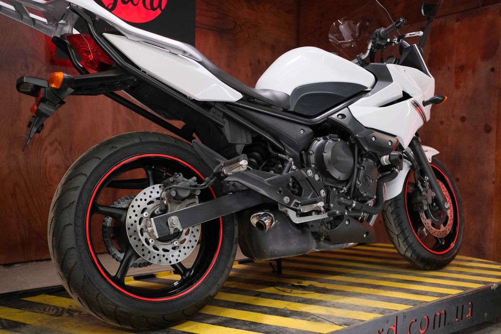 Yamaha XJ6 Diversion ABS із Японії