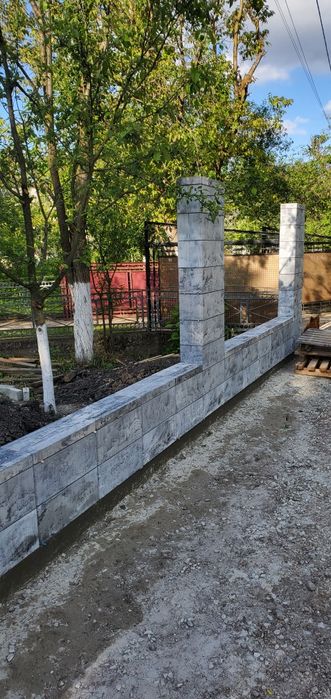Паркани огорожі  ,бетон