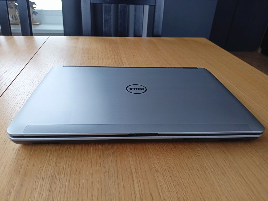 Laptop ze stacją Dell i7 Latitude 6540